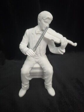 Vintage Department 56 Winter Silhouette Christmas Concerto Violinist #7847-6